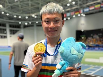 體育學系郭立陽同學在2025競速滑冰世界錦標賽中榮獲金牌
